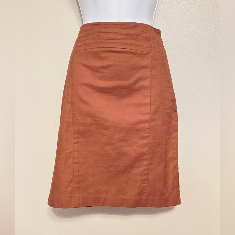 The Limited, brown skirt, size 2, very good condition.